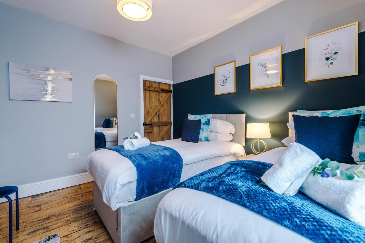 New! Gorgeous 2-Bed Home In Chester City Centre By 53 Degrees Property - Incredible Location, Ideal For Small Groups - Sleeps 6! 외부 사진