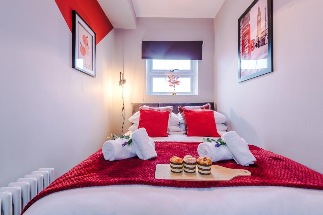 New! Gorgeous 2-Bed Home In Chester City Centre By 53 Degrees Property - Incredible Location, Ideal For Small Groups - Sleeps 6! 외부 사진