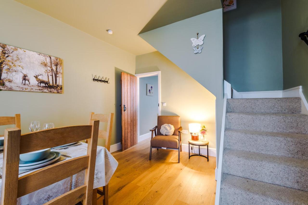 New! Gorgeous 2-Bed Home In Chester City Centre By 53 Degrees Property - Incredible Location, Ideal For Small Groups - Sleeps 6! 외부 사진